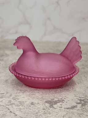 Pink Glass Hen on a nest HON